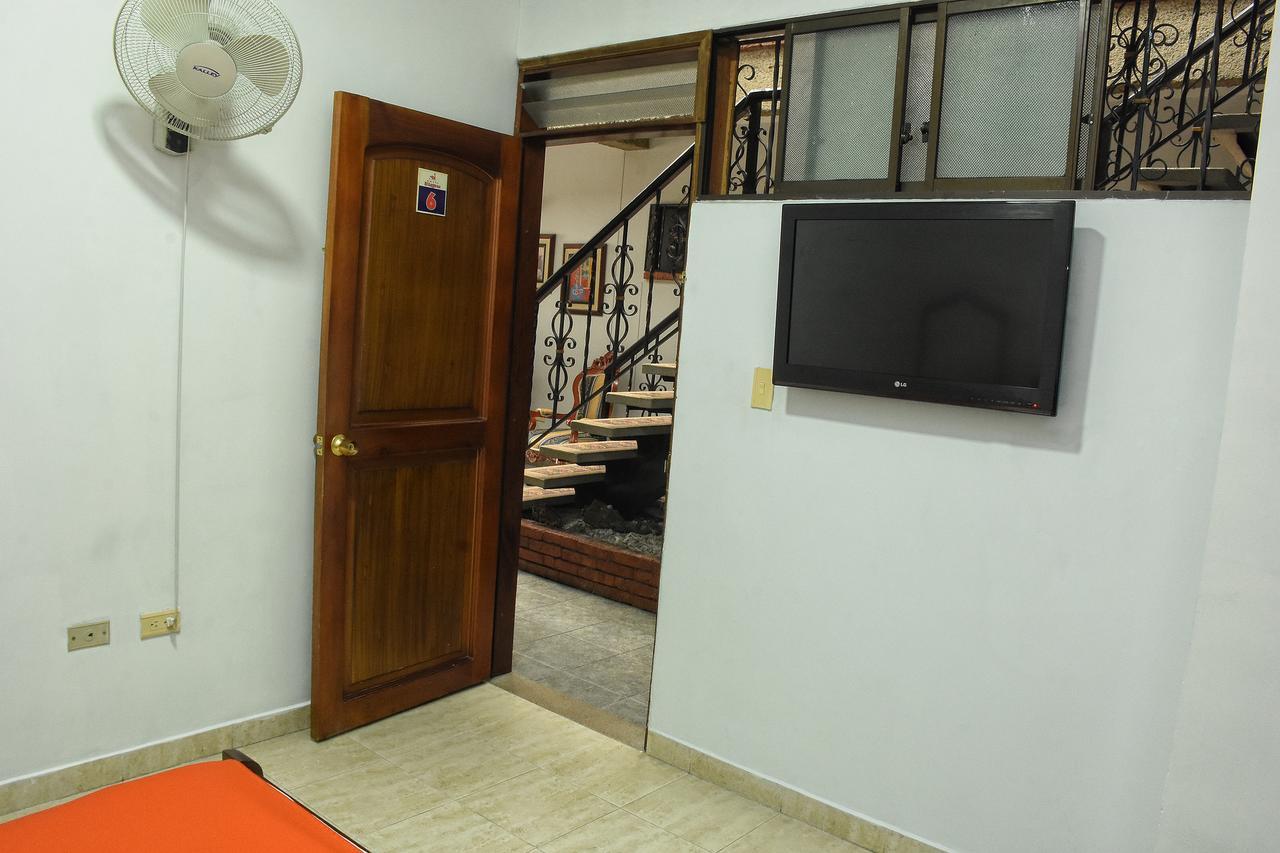 Hotel El Lago 2 Pereira Dış mekan fotoğraf